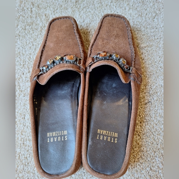 Stuart Weitzman Brown Suede Slip On Loafer. Jeweled accents. Womens size 6 - Picture 5 of 8